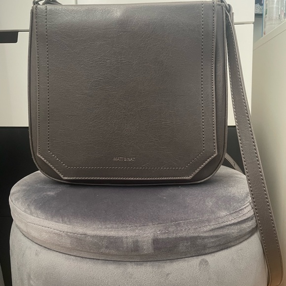 Matt & Nat purse - Picture 1 of 5